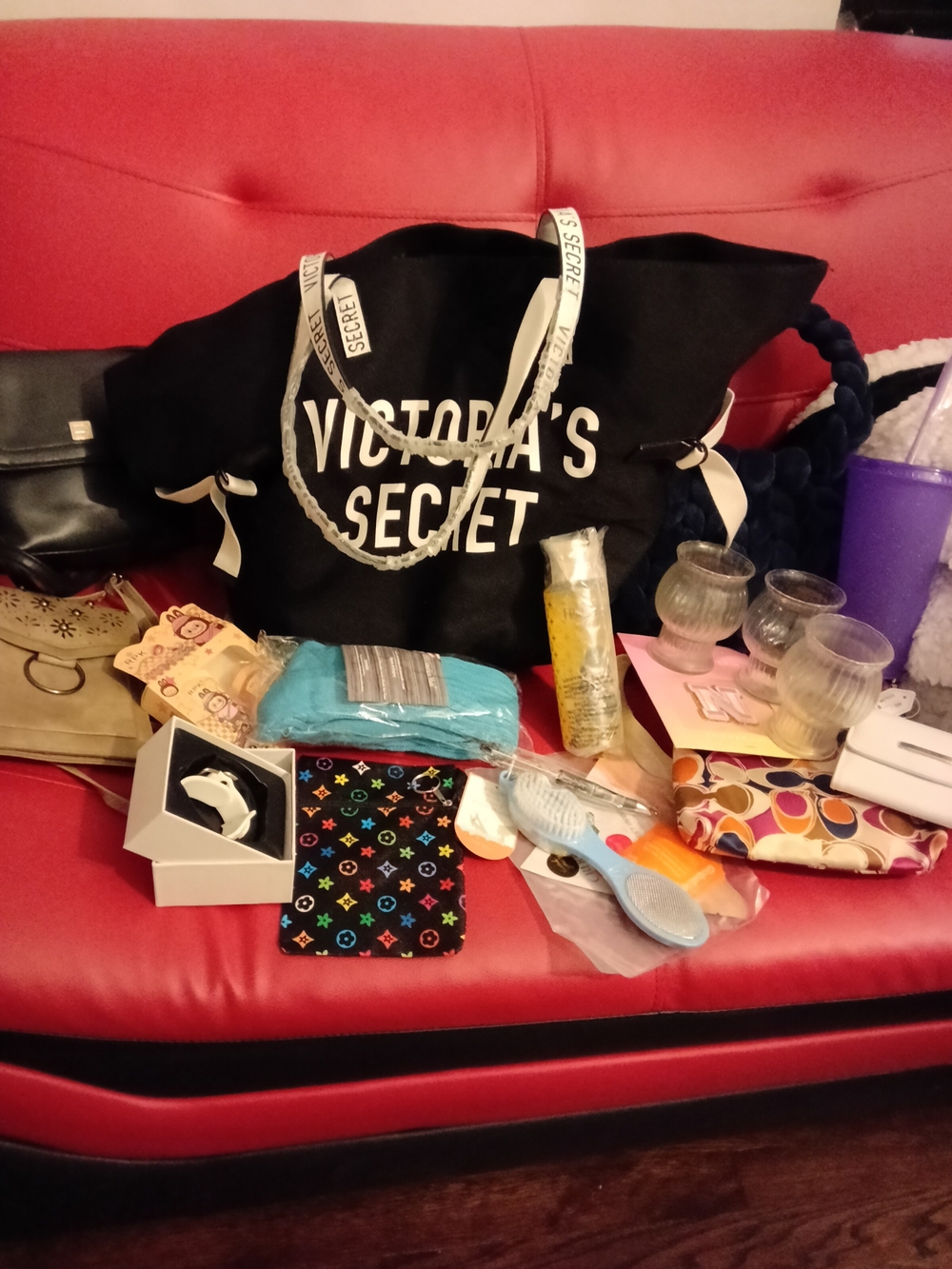 Victoria's Secret Black Tote Bag + 4 More Purses + More Items ReSELLER'S BUNDLE